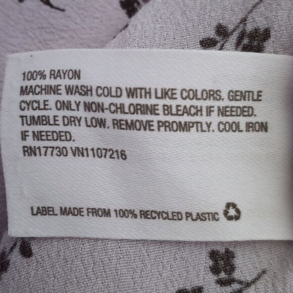 THE NINES BY HATCH LAVENDER & BLACK FLORAL MATERNITY TOP SZ.L EUC - Picture 7 of 7